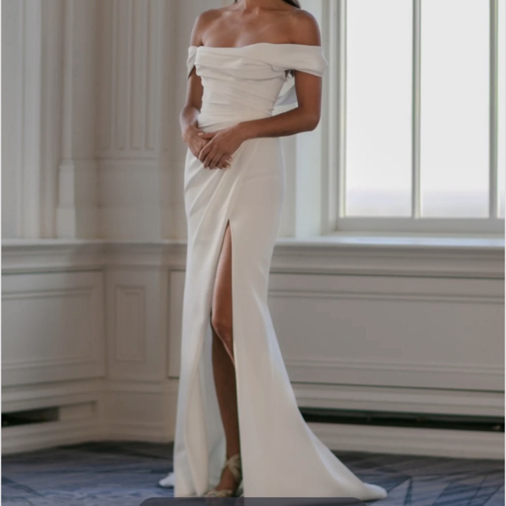 Ines Di Santo- Nera Wedding Dress